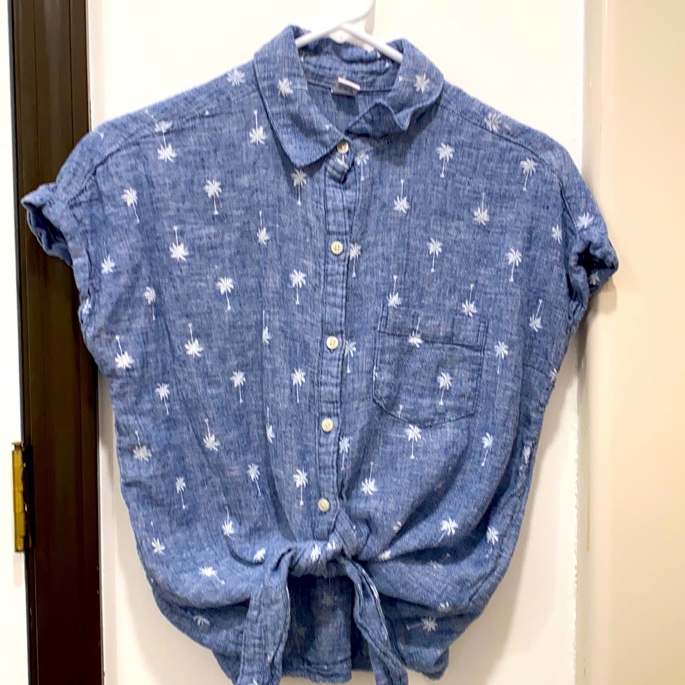 Old Navy tie waist button down